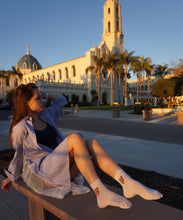 Load image into Gallery viewer, Linen Flax Women Soft Breathable Embroidery Ornament Socks (Pack of 2-pairs)