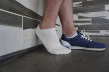 Load image into Gallery viewer, Linen Men Low Cut Socks – Soft, Breathable Keep Feet Dry with Moisture-Wicking Flax Fibers (3-pairs)