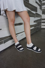 Load image into Gallery viewer, Linen Women Low Cut Socks – Soft, Breathable Keep Feet Dry with Moisture-Wicking Flax Fibers (3-pairs)